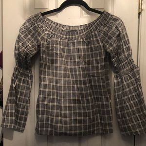 Bell bottom sleeves, never worn